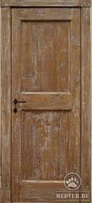 Деревянная дверь