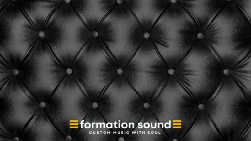 Черная кожаная обивка