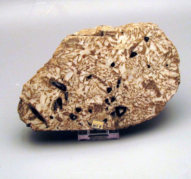 Кварц, полевой шпат, пегматит