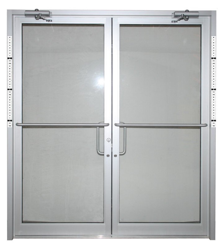 Алюминиевая двустворчатая дверь