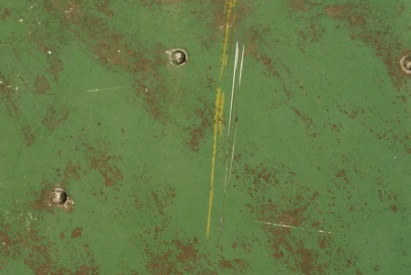 Ржавый зеленый металл