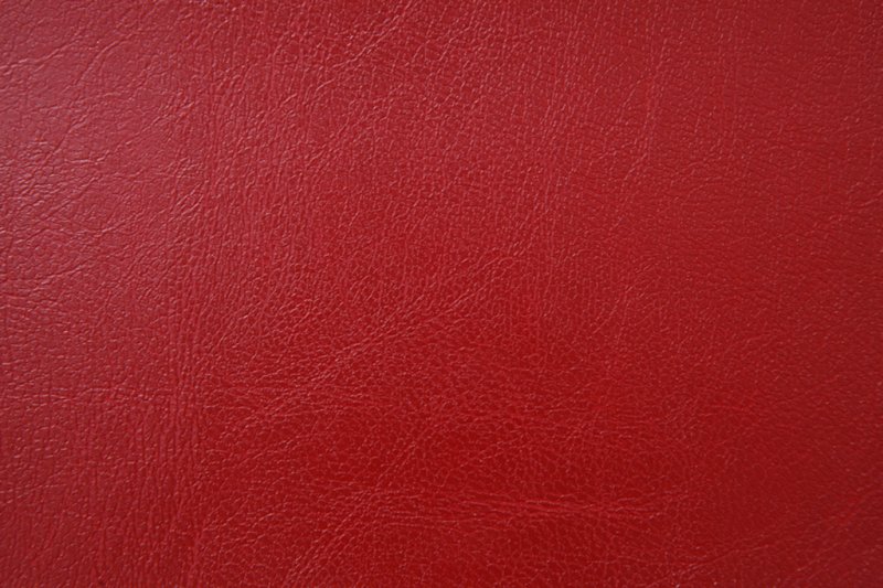 Красный дермантин