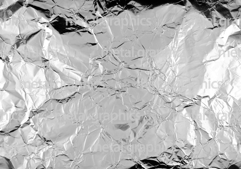 Мятая серебряная фольга