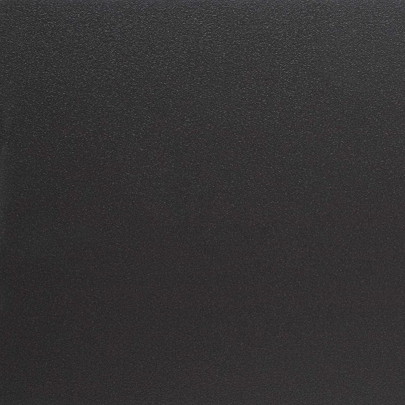 Черный пластик