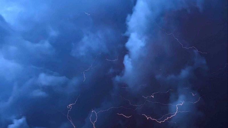 Небо гроза