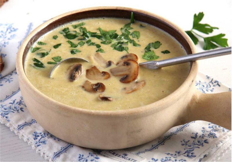 Грибной суп из шампиньонов с картофелем