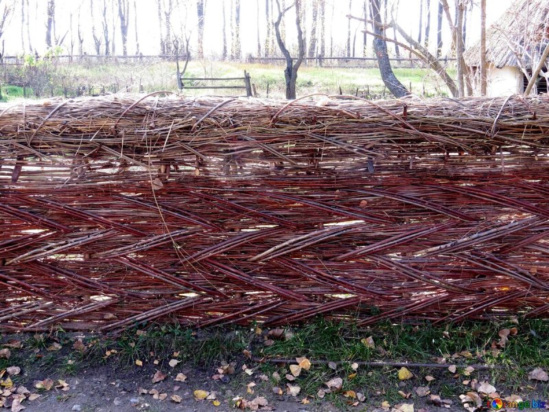 Плетеный забор текстура