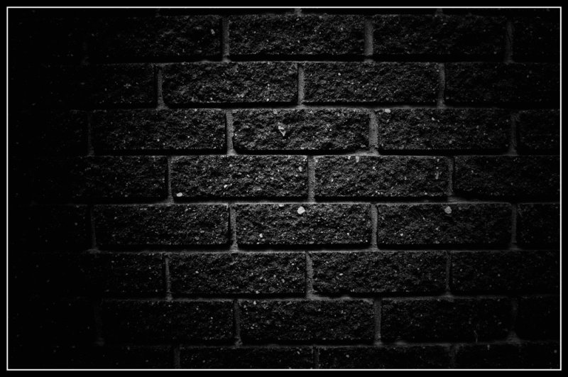 Черный кирпич