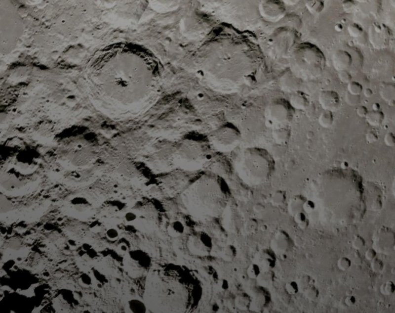 Поверхность Луны