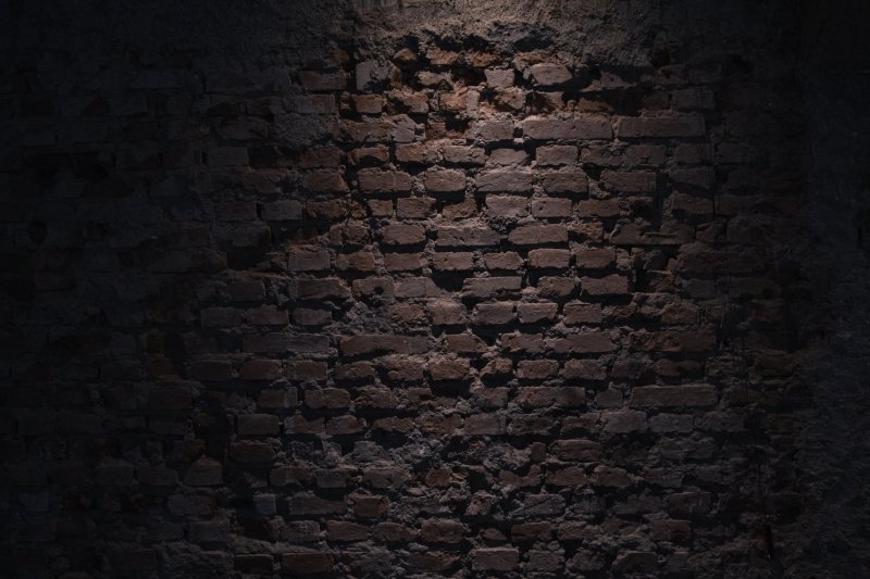 Черный кирпич