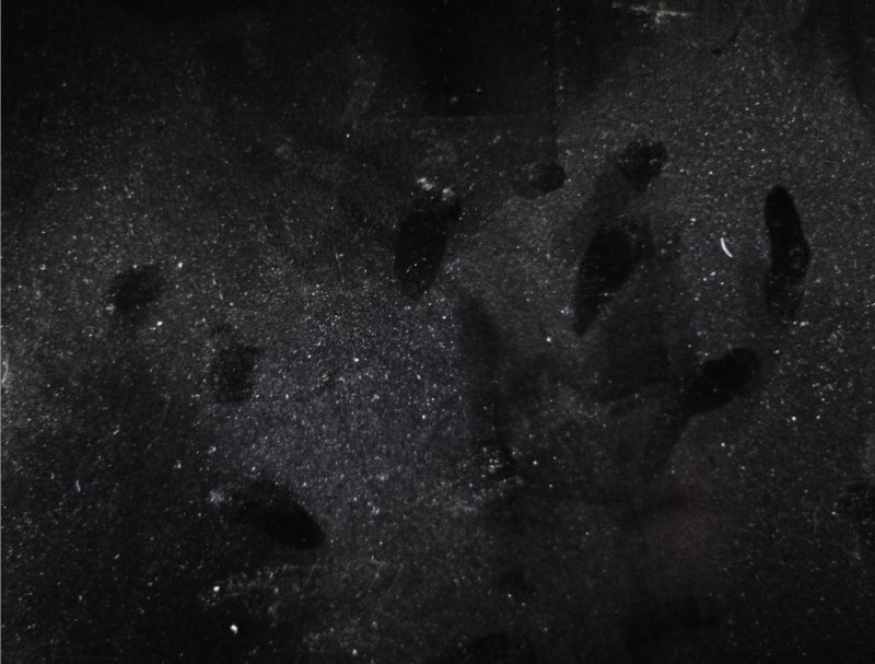 Пыль на стекле