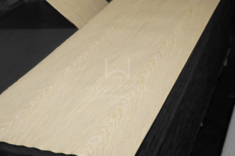 Шпон дуб выбеленный 094s