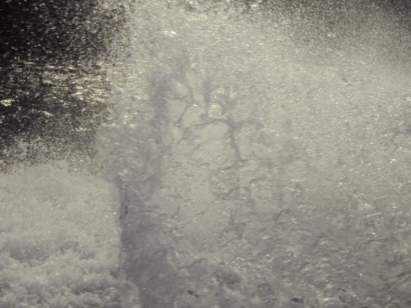 Снег на полу