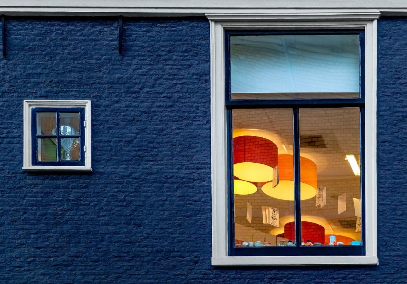 Цветные пластиковые окна