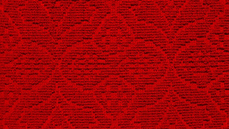 Красная ткань