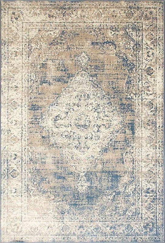 Ковер с потертостями