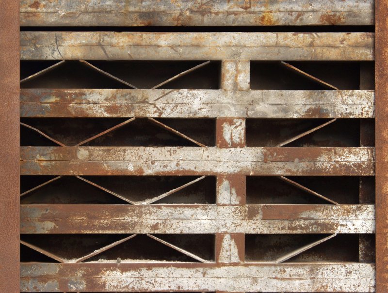 Ржавые металлические конструкции