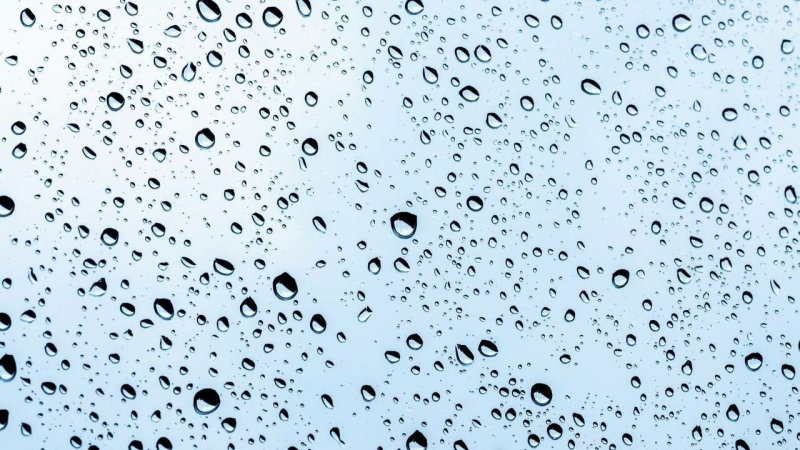 Белые капли