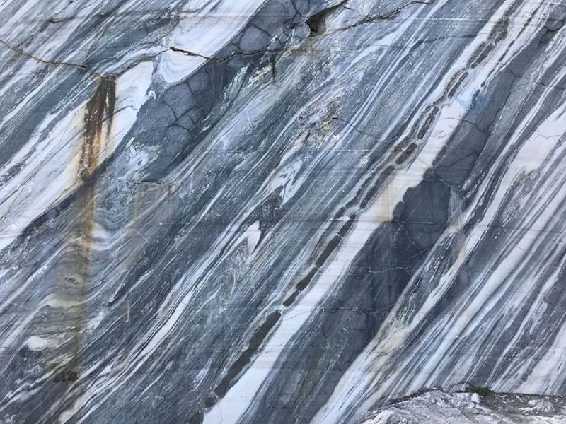 Мрамор Рускеала итальянский каньон