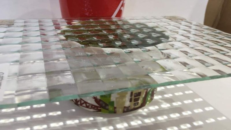 Стекло Квадро бесцветное