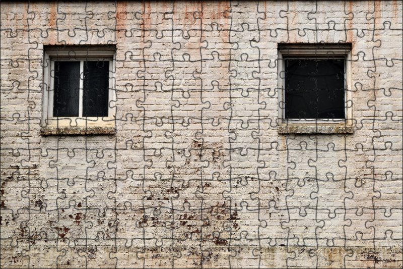 Обшарпанная стена дома