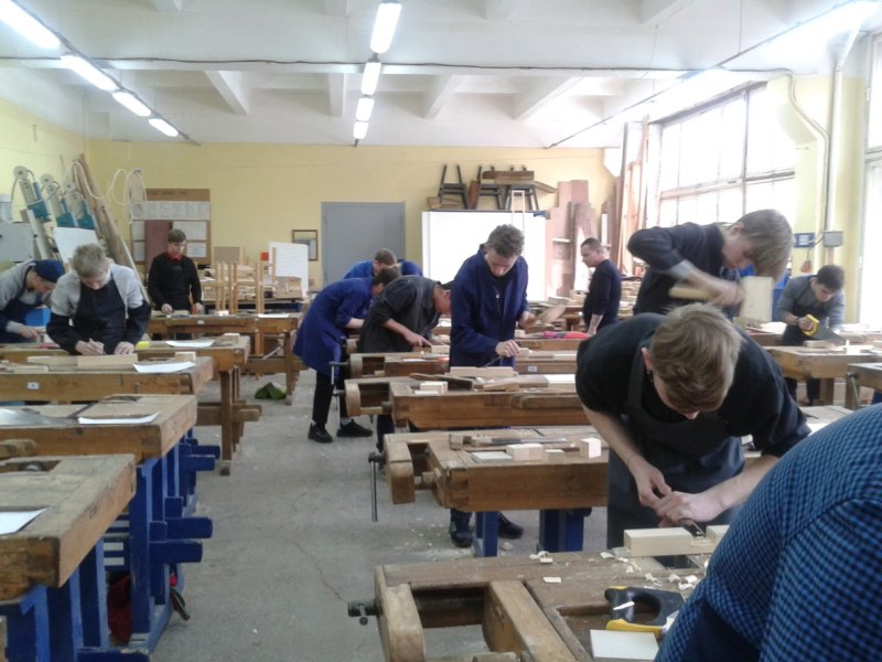 Колледж Столяр