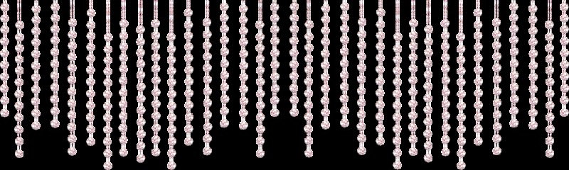 Шторы из бусин на белом фоне