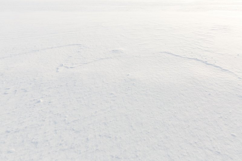 Чистый снег