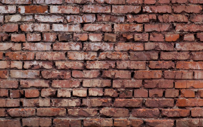 Кирпичная стена