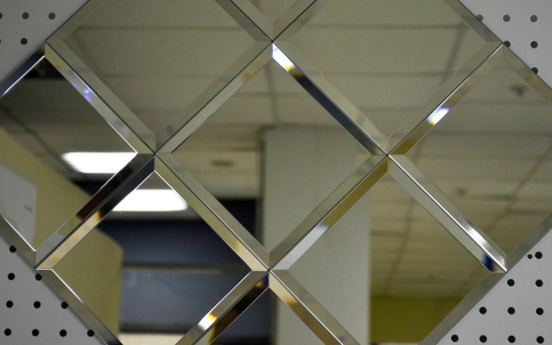 Фацет 20 мм на зеркале