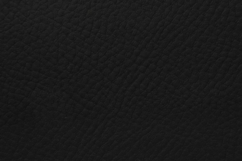 Черная кожа