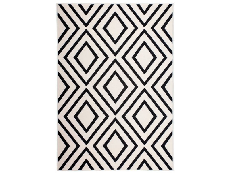 Ковер с геометрическим орнаментом