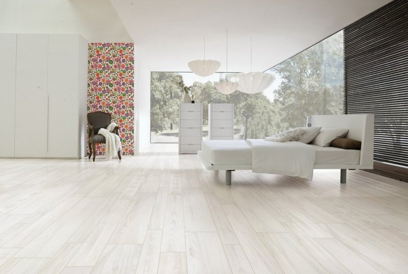 Плитка под светлое дерево