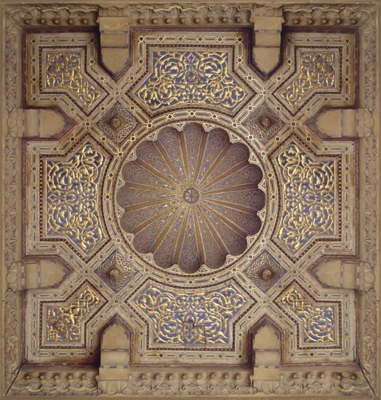 Напольная плитка с орнаментом