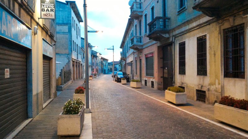 Референс улочки городов