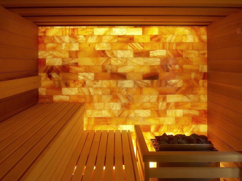 Гималайская соль стена