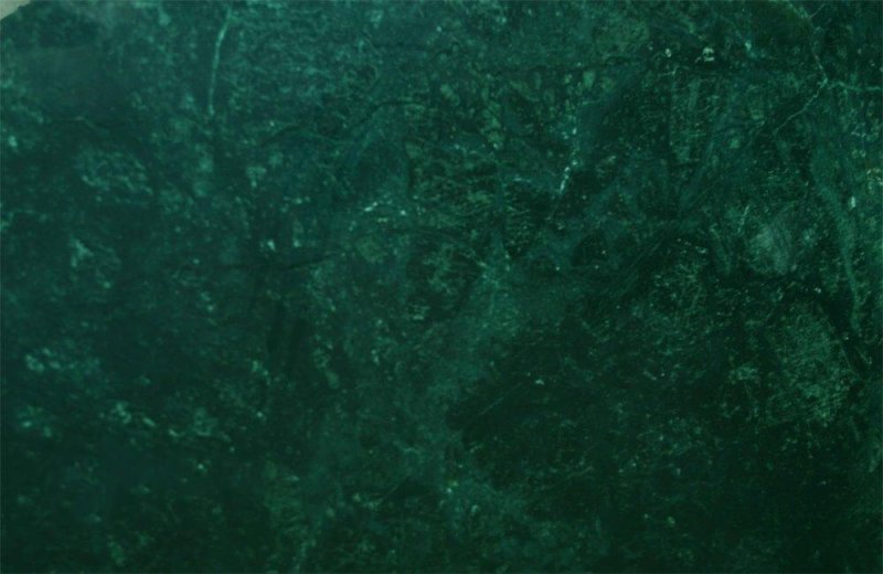 Мрамор зеленый малахит