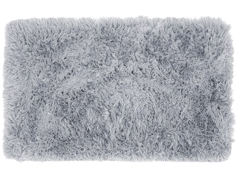 Серый пушистый ковер