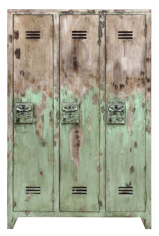 Старый Железный шкаф
