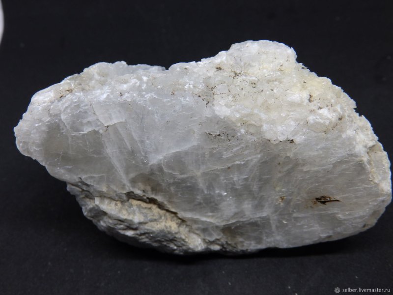 Слюда-мусковит минерал