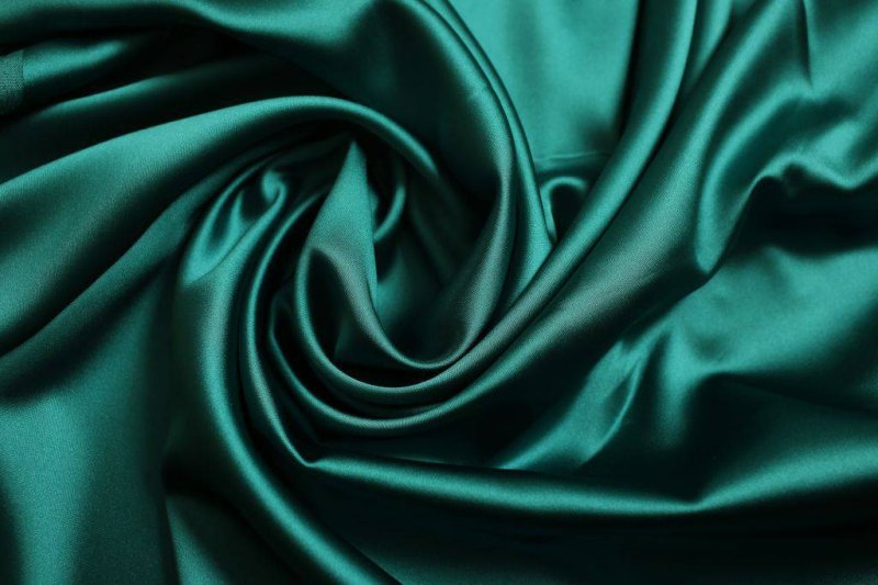 Изумрудный атлас ткань