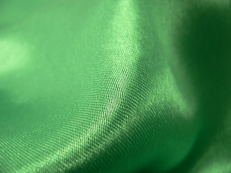 Креп сатин изумрудный