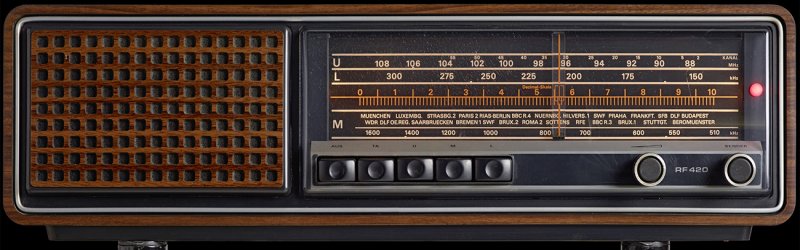 Панель старого радиоприемника