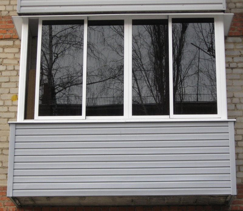 Пластиковый балкон