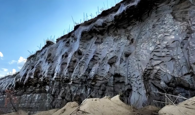 Батагайский кратер в Якутии