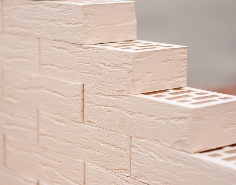 Кирпич красная гвардия белый Rock