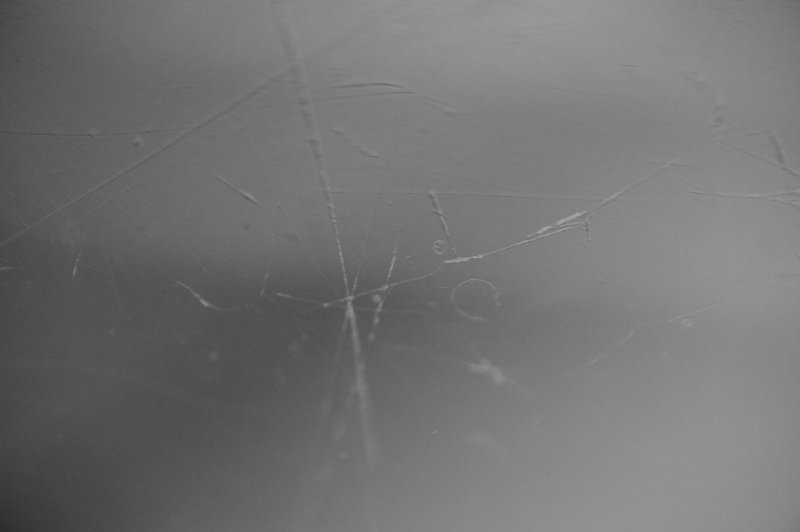 Царапины на стекле