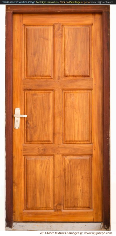 Дверь входная деревянная