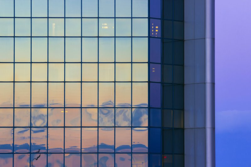 Стеклянный фасад