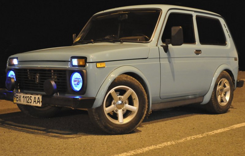 Заниженная Нива 2121